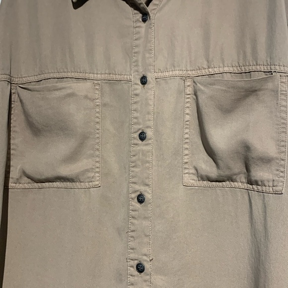 Risen NWT Tan Jean Jacket with Collared Neckline and Long Sleeves Size Large - Picture 6 of 16